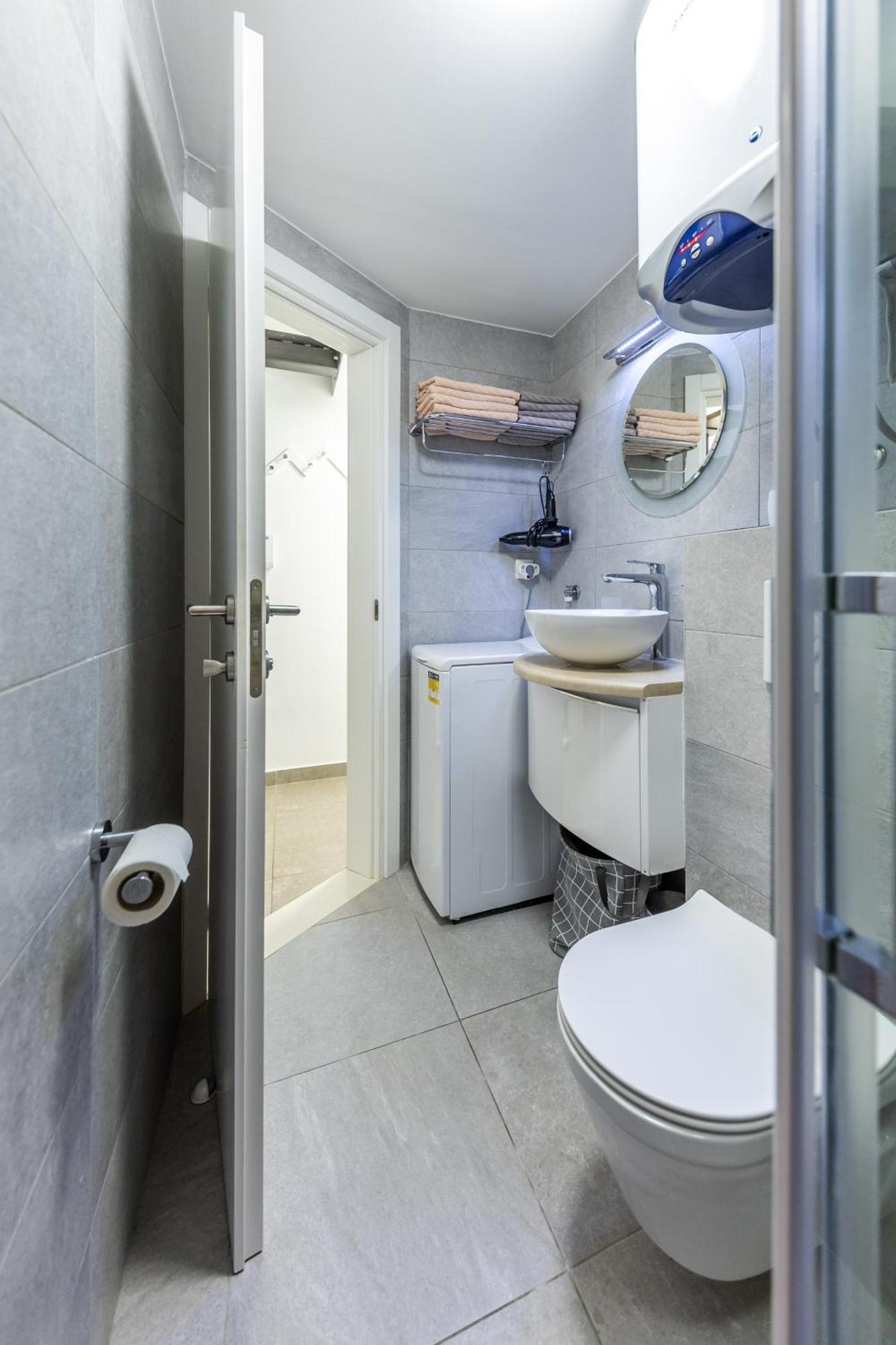 New Modern Studio Apartment Nina ドゥブロブニク エクステリア 写真
