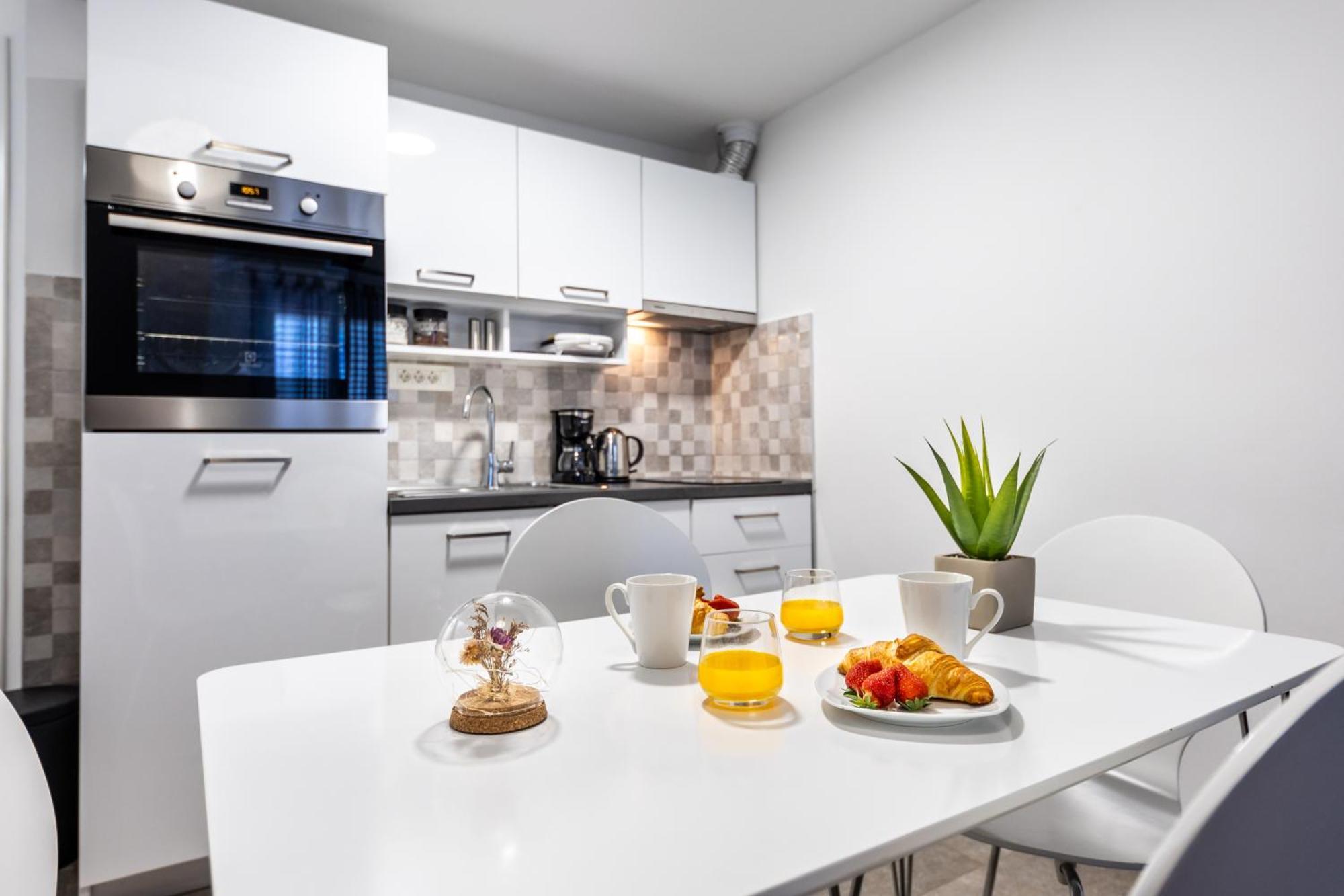 New Modern Studio Apartment Nina ドゥブロブニク エクステリア 写真